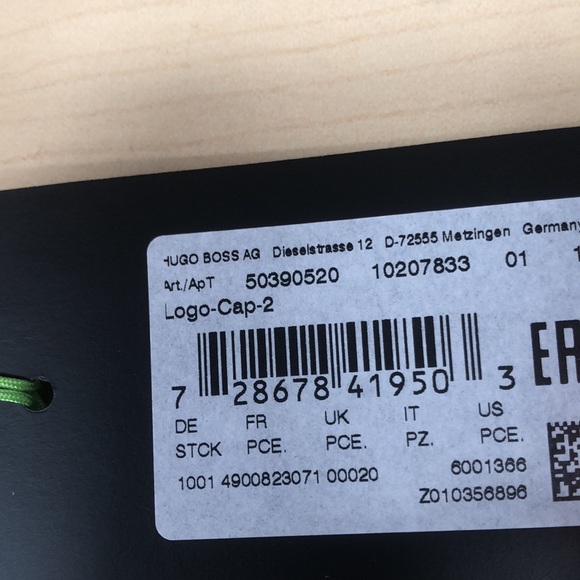 Last One - 100% Authentic Hugo Boss Men’s Hat - NWT - Picture 6 of 6